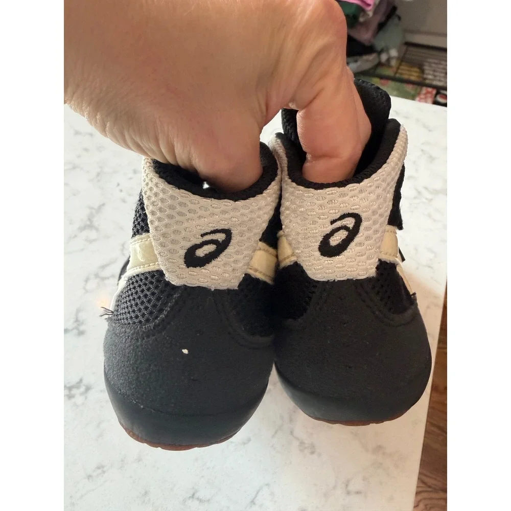 Asics Matflex Kids Wrestling Shoes Black White Gum CY727 Size 1Y US